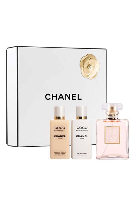 chanel mademoiselle gift set.